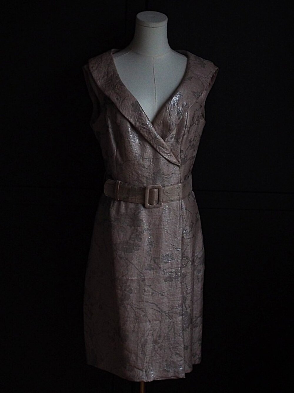 Evan Picone | Stunning Sleeveless Brocade Formal Dress w Shimmery Finish